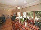 https://images.listonce.com.au/custom/160x/listings/10-lantana-street-blackburn-north-vic-3130/065/01744065_img_04.jpg?qx2LjnNY8TQ