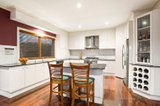 https://images.listonce.com.au/custom/160x/listings/10-lillypilly-lane-plenty-vic-3090/944/00558944_img_04.jpg?WTMxj_i8Fks