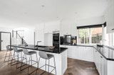 https://images.listonce.com.au/custom/160x/listings/10-lindsay-court-williamstown-vic-3016/881/01334881_img_05.jpg?nD-hNPEGZw0