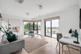 https://images.listonce.com.au/custom/160x/listings/10-lindsay-court-williamstown-vic-3016/881/01334881_img_06.jpg?dn_QXKsqY7c