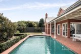 https://images.listonce.com.au/custom/160x/listings/10-lindsay-court-williamstown-vic-3016/881/01334881_img_13.jpg?jpfNRUne3iU