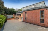 https://images.listonce.com.au/custom/160x/listings/10-lonsdale-street-bulleen-vic-3105/926/01984926_img_15.jpg?sroRfCyjypM