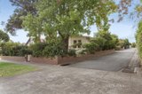 https://images.listonce.com.au/custom/160x/listings/10-louise-avenue-mont-albert-vic-3127/227/01327227_img_07.jpg?d4yUVnZH-nI