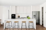https://images.listonce.com.au/custom/160x/listings/10-majestic-way-lara-vic-3212/253/01702253_img_03.jpg?MYQSk1fr2Qk