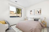 https://images.listonce.com.au/custom/160x/listings/10-majestic-way-lara-vic-3212/253/01702253_img_09.jpg?vguShbC6hvo