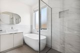 https://images.listonce.com.au/custom/160x/listings/10-majestic-way-lara-vic-3212/253/01702253_img_11.jpg?kc0L9eljuBQ
