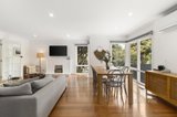 https://images.listonce.com.au/custom/160x/listings/10-mandowie-crescent-croydon-vic-3136/463/01643463_img_02.jpg?zJqIjFFqyVs