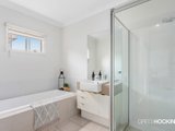 https://images.listonce.com.au/custom/160x/listings/10-manoora-terrace-point-cook-vic-3030/894/01203894_img_10.jpg?F0EzRuVInZY