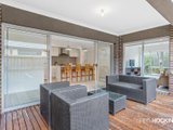 https://images.listonce.com.au/custom/160x/listings/10-manoora-terrace-point-cook-vic-3030/894/01203894_img_13.jpg?-b8k5sGHi_o