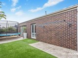 https://images.listonce.com.au/custom/160x/listings/10-manoora-terrace-point-cook-vic-3030/894/01203894_img_14.jpg?uQFltWFTodk