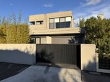 https://images.listonce.com.au/custom/160x/listings/10-mantell-street-moonee-ponds-vic-3039/056/01647056_img_01.jpg?4RMeKjgYmMA