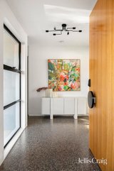 https://images.listonce.com.au/custom/160x/listings/10-mantell-street-moonee-ponds-vic-3039/426/01981426_img_04.jpg?4lbrDdXdrvY