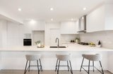 https://images.listonce.com.au/custom/160x/listings/10-maralee-place-doncaster-vic-3108/094/01815094_img_06.jpg?Y58ormpUwNs