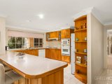 https://images.listonce.com.au/custom/160x/listings/10-markey-court-altona-meadows-vic-3028/527/01202527_img_07.jpg?jAt0V0hNKEo