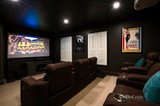 https://images.listonce.com.au/custom/160x/listings/10-mcgregor-street-canterbury-vic-3126/168/01677168_img_12.jpg?TsNvayd-i4E