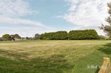 https://images.listonce.com.au/custom/160x/listings/10-mcmahons-road-glenlyon-vic-3461/631/01989631_img_06.jpg?zmsSfCaqQxg