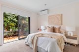 https://images.listonce.com.au/custom/160x/listings/10-mcnamara-mews-kensington-vic-3031/136/01582136_img_08.jpg?7eMI0JjoyME