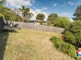 https://images.listonce.com.au/custom/160x/listings/10-meadowlark-lane-mooroolbark-vic-3138/541/01529541_img_10.jpg?QMNeoa9cOiU