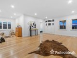 https://images.listonce.com.au/custom/160x/listings/10-meadowvale-court-lilydale-vic-3140/813/01525813_img_08.jpg?kZyH2kh62-c