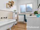 https://images.listonce.com.au/custom/160x/listings/10-meadowvale-court-lilydale-vic-3140/813/01525813_img_14.jpg?B88ceWKTa1Y
