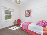 https://images.listonce.com.au/custom/160x/listings/10-melrose-street-newport-vic-3015/755/01203755_img_09.jpg?EEDu7t4hYi0