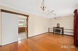 https://images.listonce.com.au/custom/160x/listings/10-mitchell-road-lilydale-vic-3140/122/01882122_img_02.jpg?fnRuPLfd4vQ