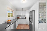 https://images.listonce.com.au/custom/160x/listings/10-morton-street-glenlyon-vic-3461/888/01929888_img_05.jpg?zB85Q7SxTQY