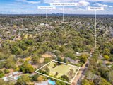 https://images.listonce.com.au/custom/160x/listings/10-nambour-road-templestowe-vic-3106/078/01650078_img_07.jpg?p5ALDSI3IZY
