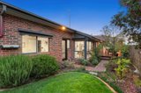 https://images.listonce.com.au/custom/160x/listings/10-nellie-court-chirnside-park-vic-3116/705/01126705_img_06.jpg?rZ1rnFwoA6Q