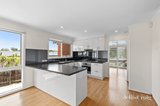 https://images.listonce.com.au/custom/160x/listings/10-nevern-court-diamond-creek-vic-3089/363/01604363_img_04.jpg?O5o6A4QjfUA