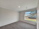 https://images.listonce.com.au/custom/160x/listings/10-newland-drive-armstrong-creek-vic-3217/890/01807890_img_08.jpg?5DpH0Zr-Egk
