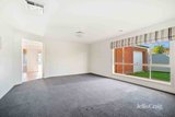 https://images.listonce.com.au/custom/160x/listings/10-northwood-court-invermay-park-vic-3350/935/01767935_img_03.jpg?A-8eUzJtUuY