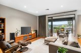 https://images.listonce.com.au/custom/160x/listings/10-oak-court-chirnside-park-vic-3116/242/01125242_img_09.jpg?jgb6eQU9VnE