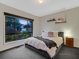 https://images.listonce.com.au/custom/160x/listings/10-oakern-street-mount-waverley-vic-3149/185/00960185_img_09.jpg?gODQ7AgZZRE