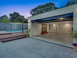 https://images.listonce.com.au/custom/160x/listings/10-oakern-street-mount-waverley-vic-3149/185/00960185_img_12.jpg?zlMVMggmubQ