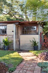 https://images.listonce.com.au/custom/160x/listings/10-olga-street-coburg-vic-3058/144/00800144_img_16.jpg?uUTGcxZaL3Y