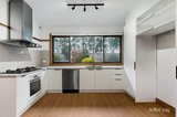 https://images.listonce.com.au/custom/160x/listings/10-osborne-avenue-bentleigh-vic-3204/211/01934211_img_09.jpg?BVMeeAI1A3s