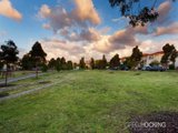 https://images.listonce.com.au/custom/160x/listings/10-park-square-port-melbourne-vic-3207/661/01087661_img_12.jpg?8NMs9yd9QuE