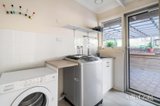 https://images.listonce.com.au/custom/160x/listings/10-parook-court-diamond-creek-vic-3089/228/01900228_img_14.jpg?Tlb7FQnzjlQ