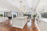 https://images.listonce.com.au/custom/160x/listings/10-pascall-street-mount-waverley-vic-3149/443/01769443_img_06.jpg?iC53W9A4NGw