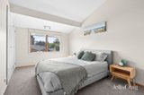https://images.listonce.com.au/custom/160x/listings/10-prosen-court-hamlyn-heights-vic-3215/584/01895584_img_16.jpg?AgxOIsKRnNY