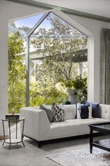 https://images.listonce.com.au/custom/160x/listings/10-pygmalion-rise-warrandyte-vic-3113/621/01982621_img_05.jpg?UvP1QdcfPQ0