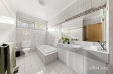 https://images.listonce.com.au/custom/160x/listings/10-pygmalion-rise-warrandyte-vic-3113/621/01982621_img_18.jpg?k8-Y08PCrkk