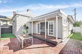 https://images.listonce.com.au/custom/160x/listings/10-queen-street-williamstown-vic-3016/156/01346156_img_13.jpg?qPJZ2V-tOOk