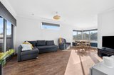 https://images.listonce.com.au/custom/160x/listings/10-ranch-road-daylesford-vic-3460/914/01717914_img_16.jpg?c254Vf_oyLI
