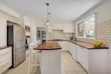 https://images.listonce.com.au/custom/160x/listings/10-river-gum-drive-croydon-north-vic-3136/564/00354564_img_02.jpg?q1GivtAvKaI