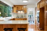 https://images.listonce.com.au/custom/160x/listings/10-rochelle-court-doncaster-east-vic-3109/932/01557932_img_04.jpg?YoBFW5ZV_30