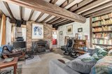 https://images.listonce.com.au/custom/160x/listings/10-rodda-parade-eltham-vic-3095/023/01290023_img_03.jpg?MzbfAuGX_ck