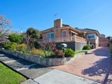 https://images.listonce.com.au/custom/160x/listings/10-rosebank-avenue-strathmore-vic-3041/456/00847456_img_01.jpg?5u8J3sJgW00