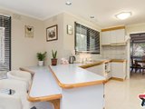 https://images.listonce.com.au/custom/160x/listings/10-royal-avenue-mooroolbark-vic-3138/880/01524880_img_08.jpg?xqIp109qgwM